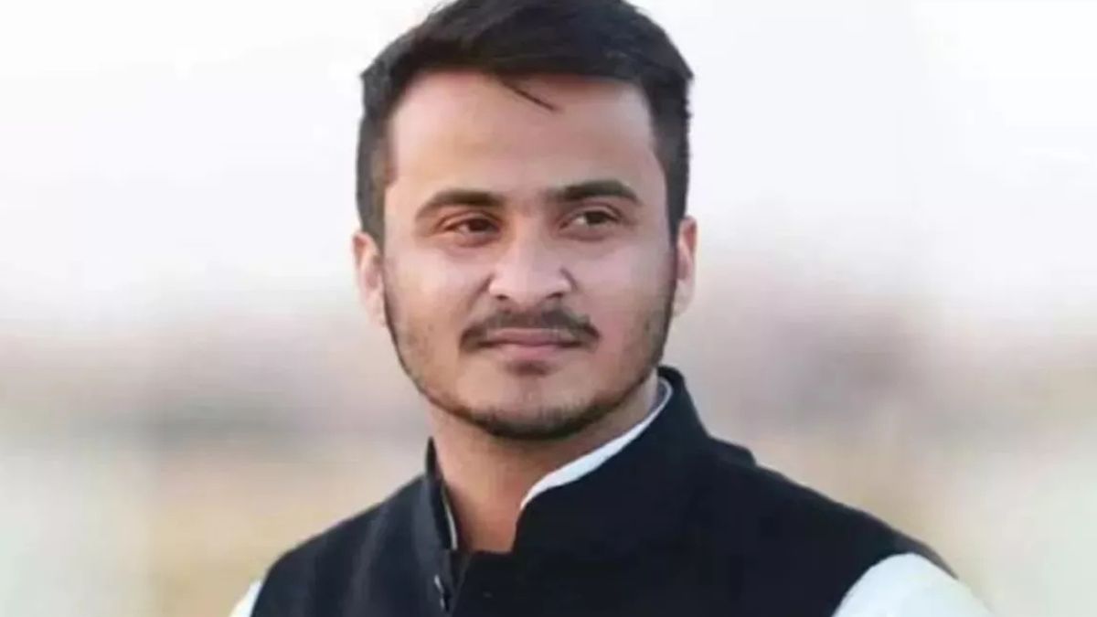 abdullah azam jailed 7year sentence for dual passport case